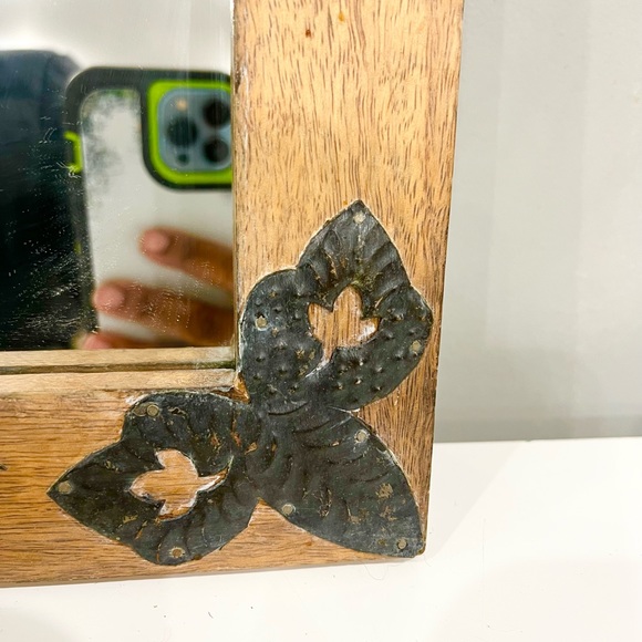 Vintage solid wood mirror - Picture 6 of 9